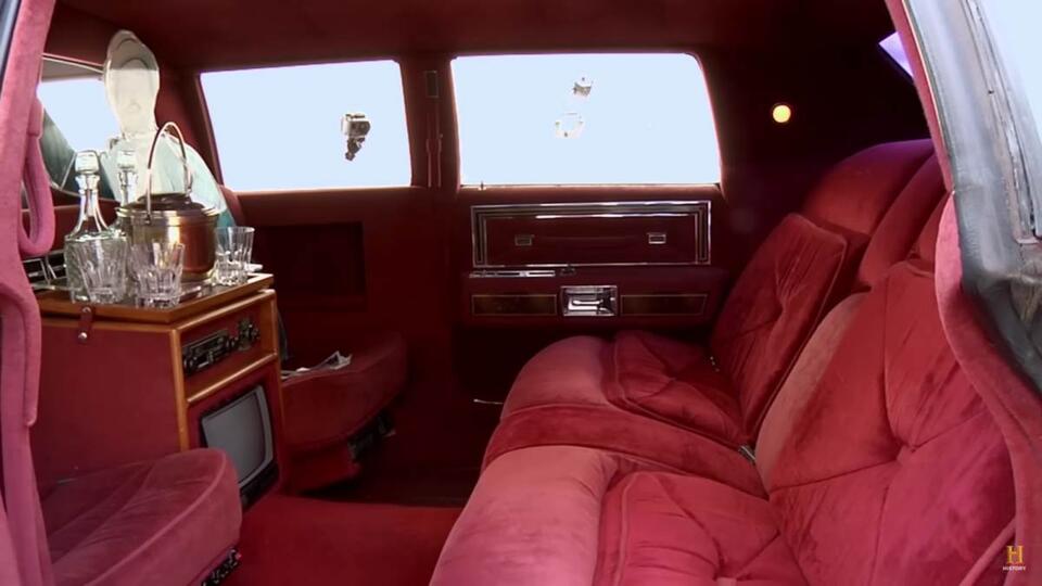 Pawn Stars limo drama: Expert shuts it down 🚗