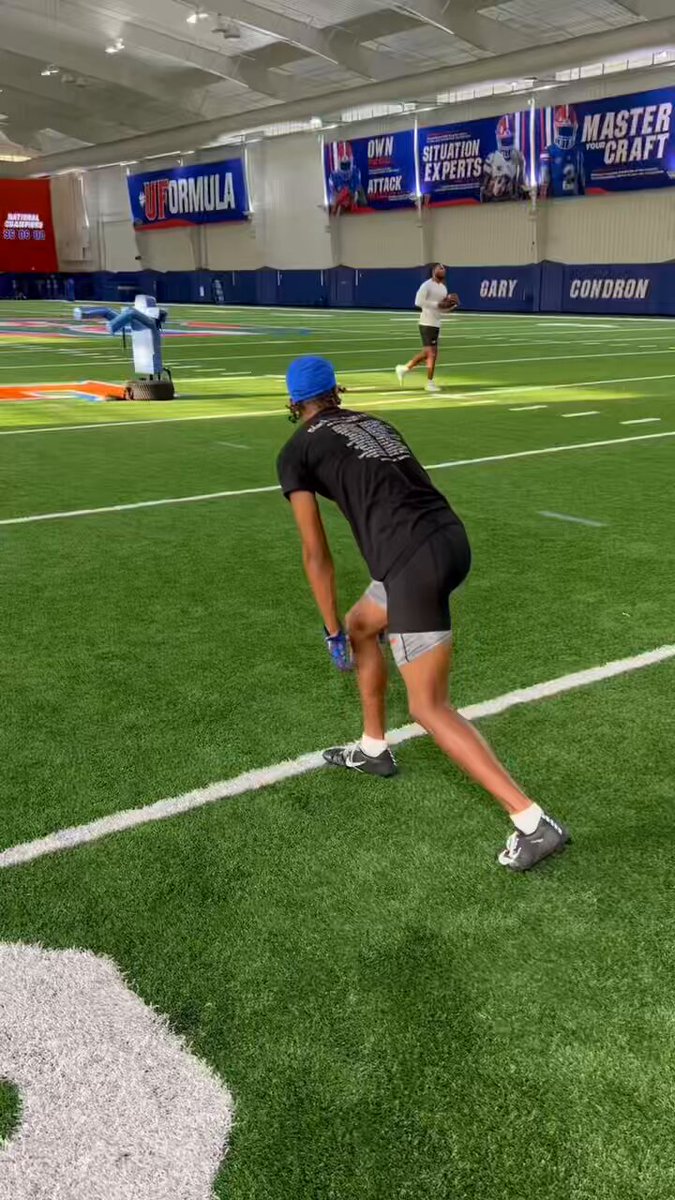 Legacy WR Mike Peterson Jr. joins Gators