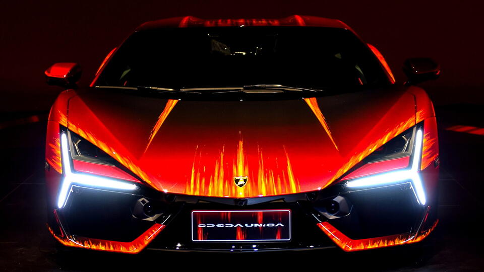 Lamborghini drama: Dealer accused of shady supercar sales
