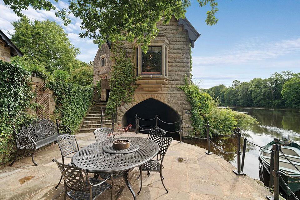 Dream Dinner Parties: These Homes Have Epic Terraces