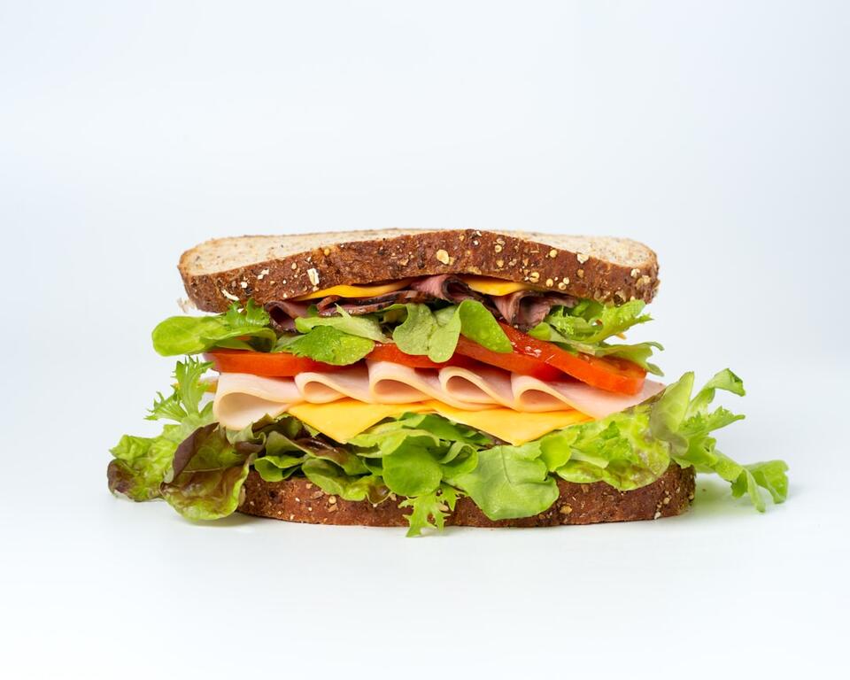 Restaurant Chains Everyone’s Obsessed With (and the Ones We’re Ditching)