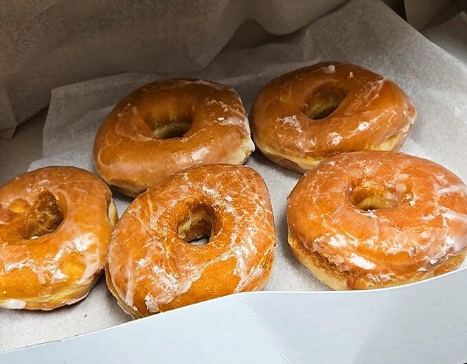 Chicago’s donut legend: Roseland’s best-kept secret
