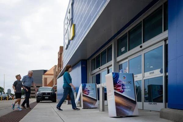 Ikea Pops Up at Best Buy: Home Makeover Hack?