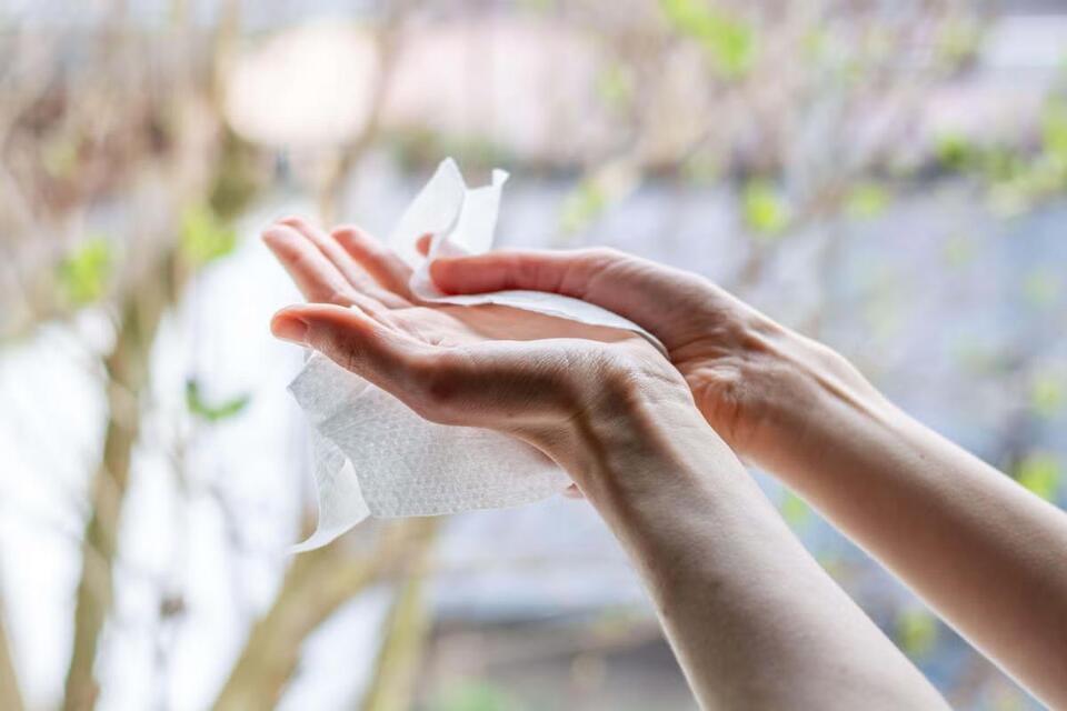 Don’t Use These Wipes on Cuts!
