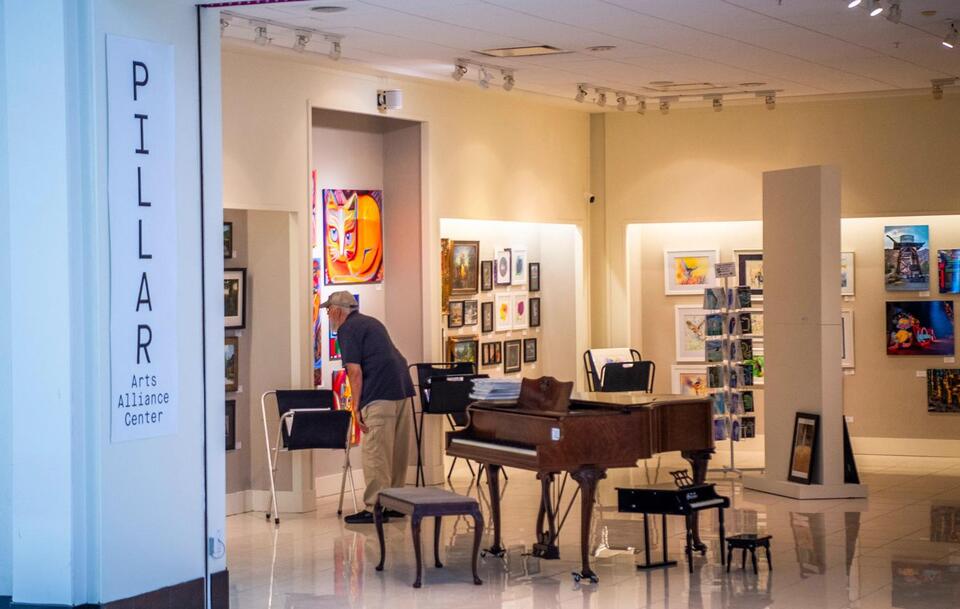 Bloomington’s College Mall reinvents itself