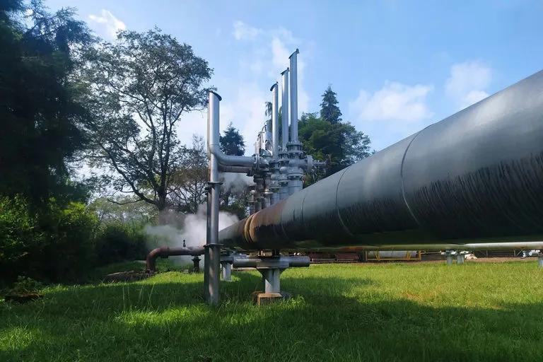 Oil Giants Want In on Indonesia’s Hot New Power