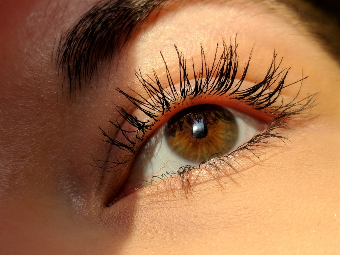 Are lower lashes… optional??