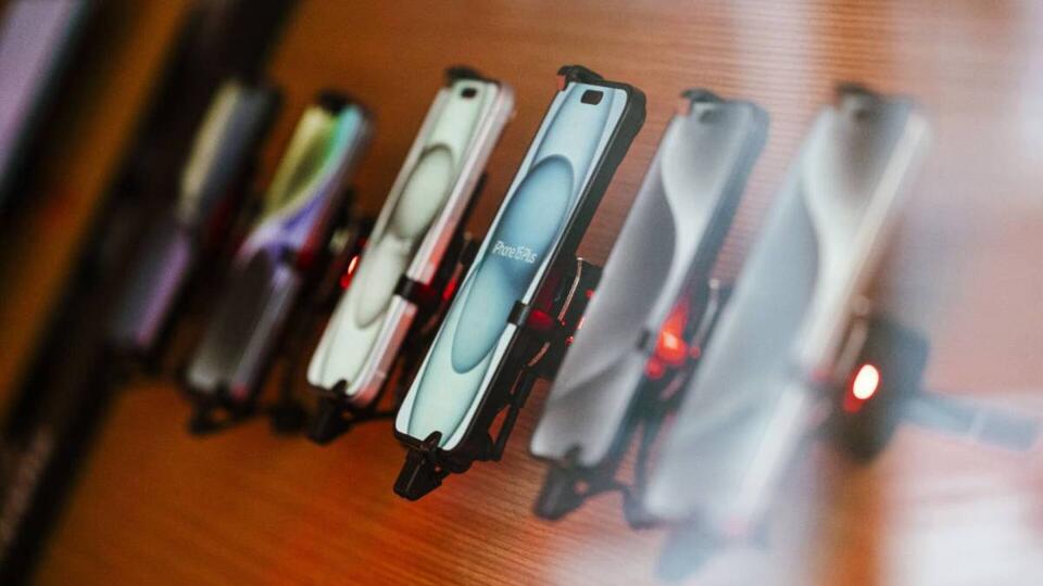 Verizon Drops Free Gaming Perks—Fair or Foul?