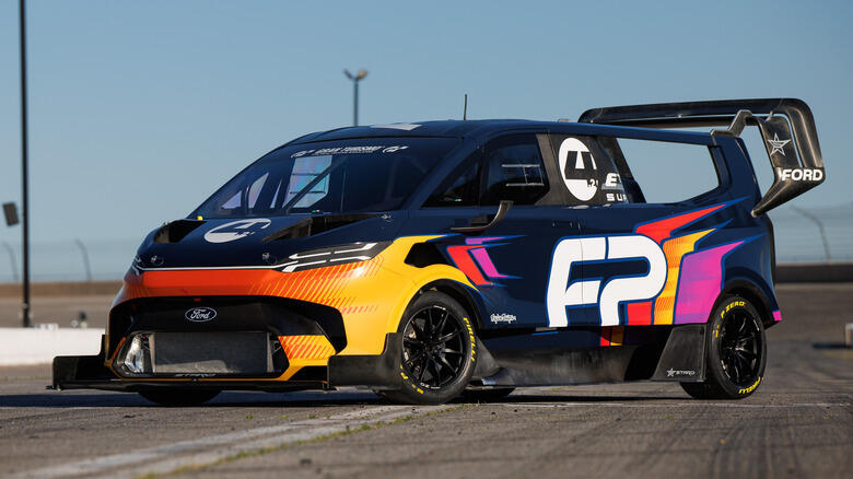 Ford’s 1,600 HP Supertruck Just Shook Goodwood