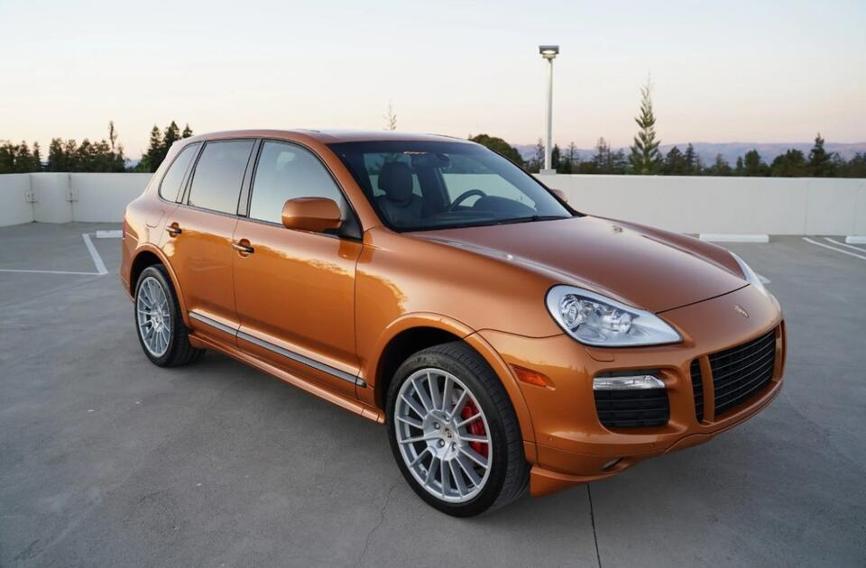 Manual V8 Porsche SUV? Yes, Please!