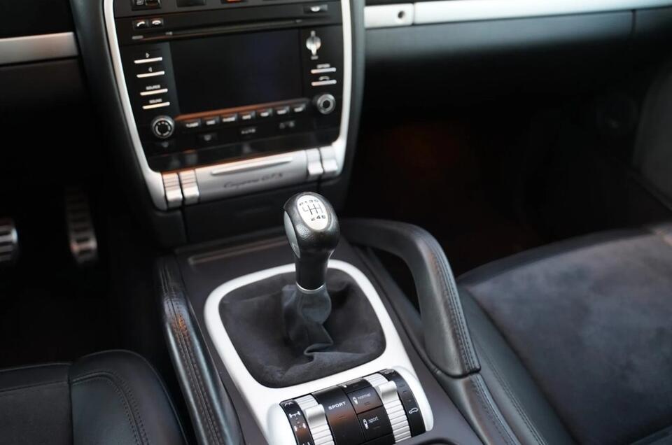 Manual V8 Porsche SUV? Yes, Please!