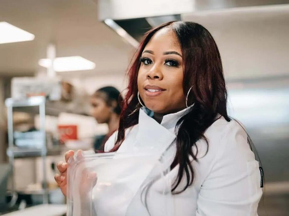 Baltimore chef brings flavor and hope to her block