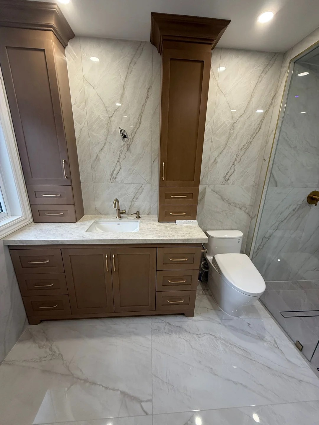 Bathroom renovation before and after👇 I guess the tub is one of the most useless things in the bathroom 😅