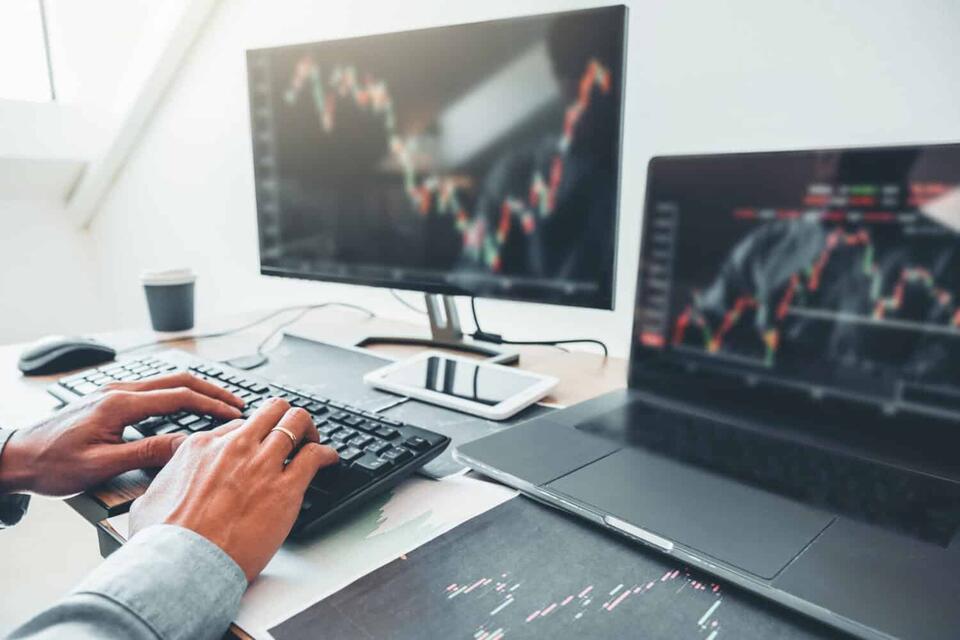 How to Outperform the S&P 500 With Dividends