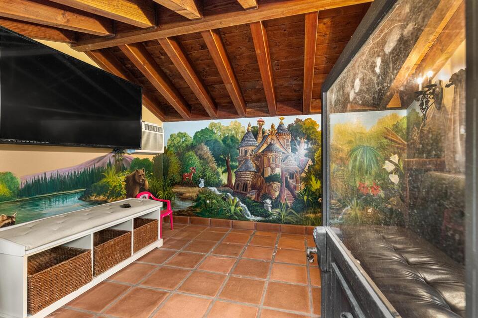 Take a peek inside Mario Lopez’s Glendale gem