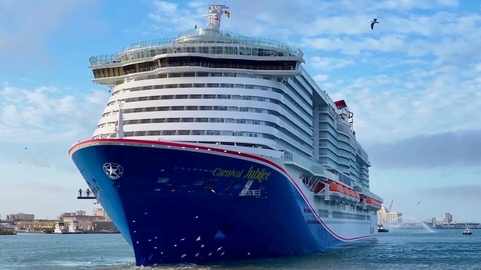 Cruise Ship Hopping Is the New Travel Hack