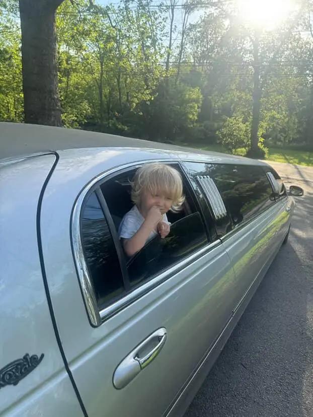 Family of 6 swaps minivan dreams for a limo