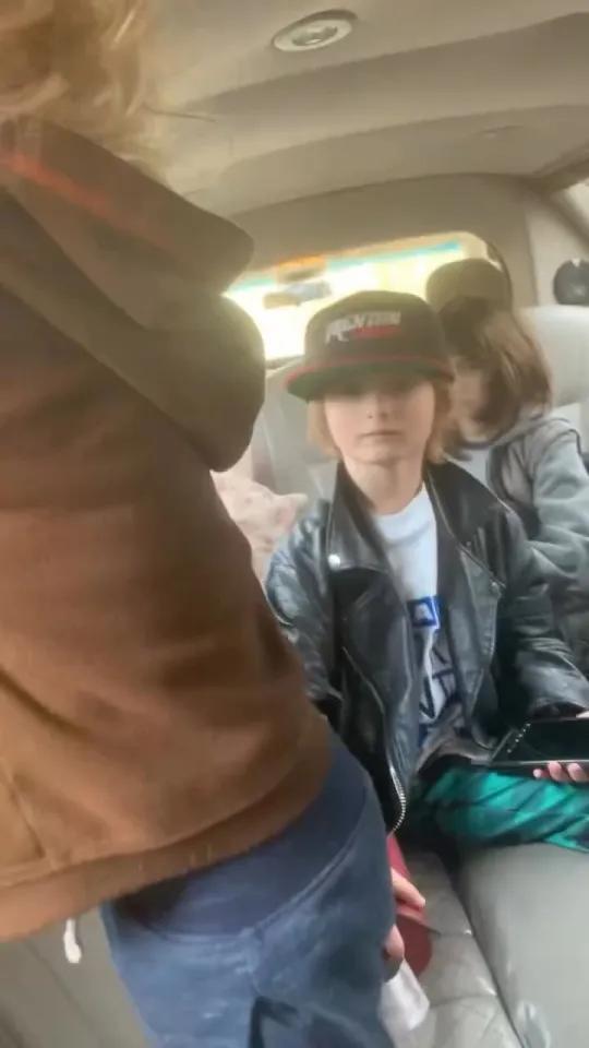Family of 6 swaps minivan dreams for a limo