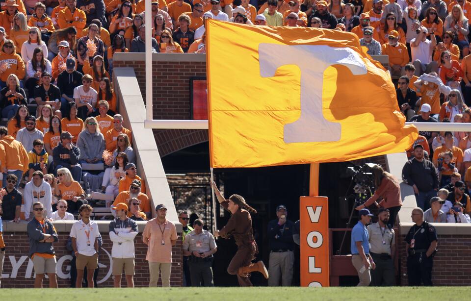 Neyland’s 2015 crowd still legendary in college football