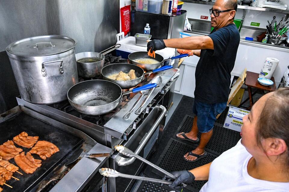 Filipino flavors lighting up Baton Rouge nights