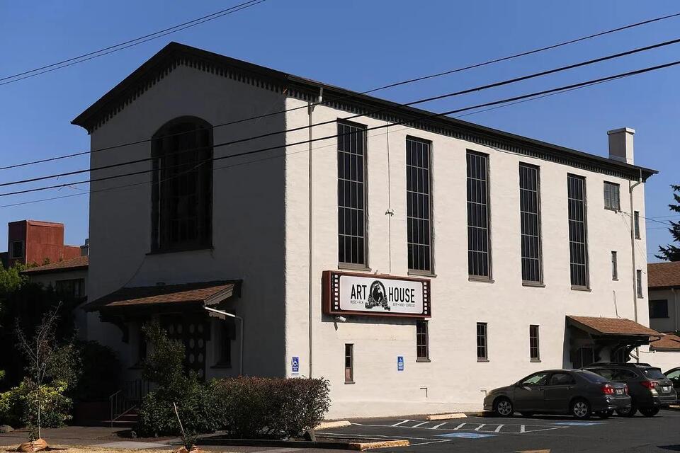 Eugene’s Art House gets new owner, but stays put
