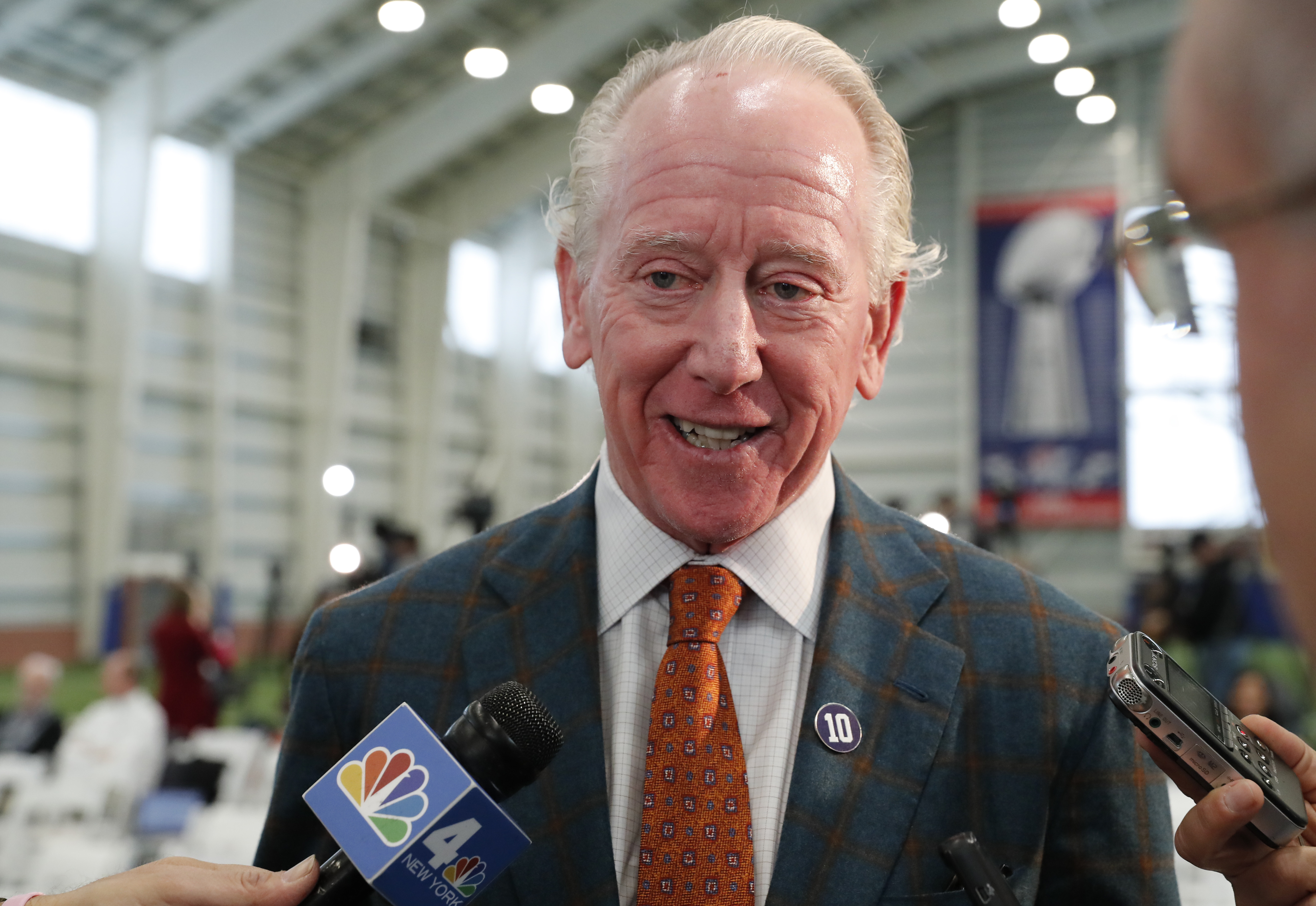 Arch Manning isn’t bailing for the draft yet