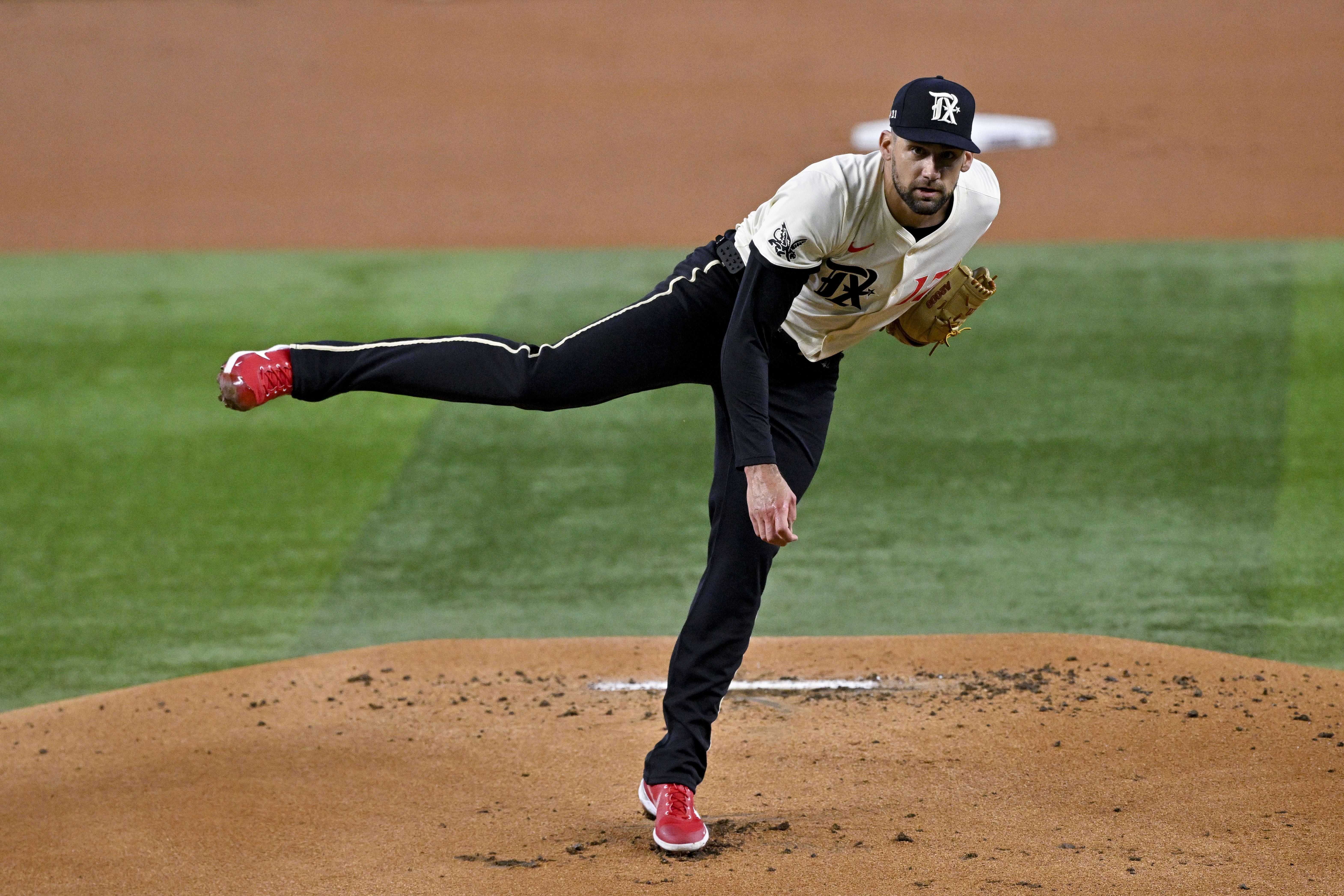 Eovaldi is pitching like a legend