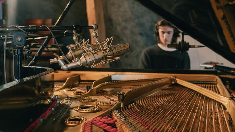 Can a Plugin Really Capture Elton’s Magic?