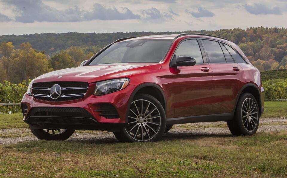 Mercedes Owners Spill on Pricey Wood Trim Drama