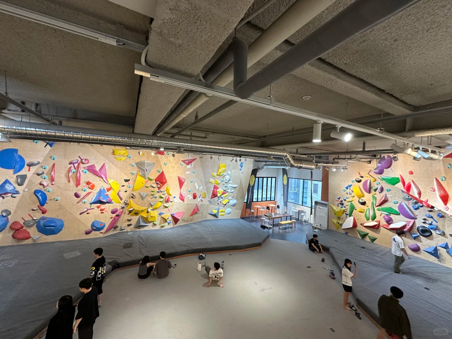 Checked out this highly recommended gym in Seoul — Climbing Park.