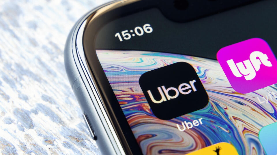 California fights AI rideshare price hikes
