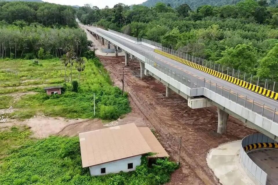 Thailand’s Wild New Bridges for Elephants!