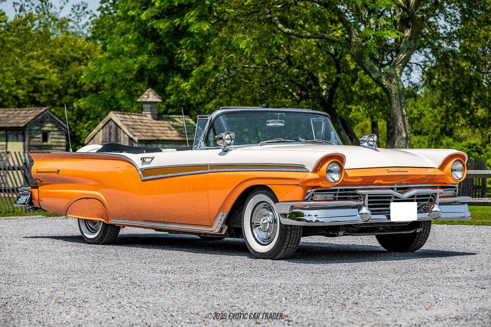 This ‘57 Ford Fairlane Is Summer Goals