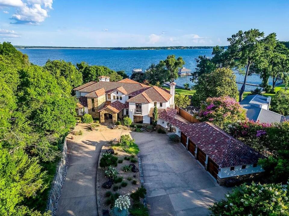 Inside Fort Worth’s $7.5M lakefront oasis