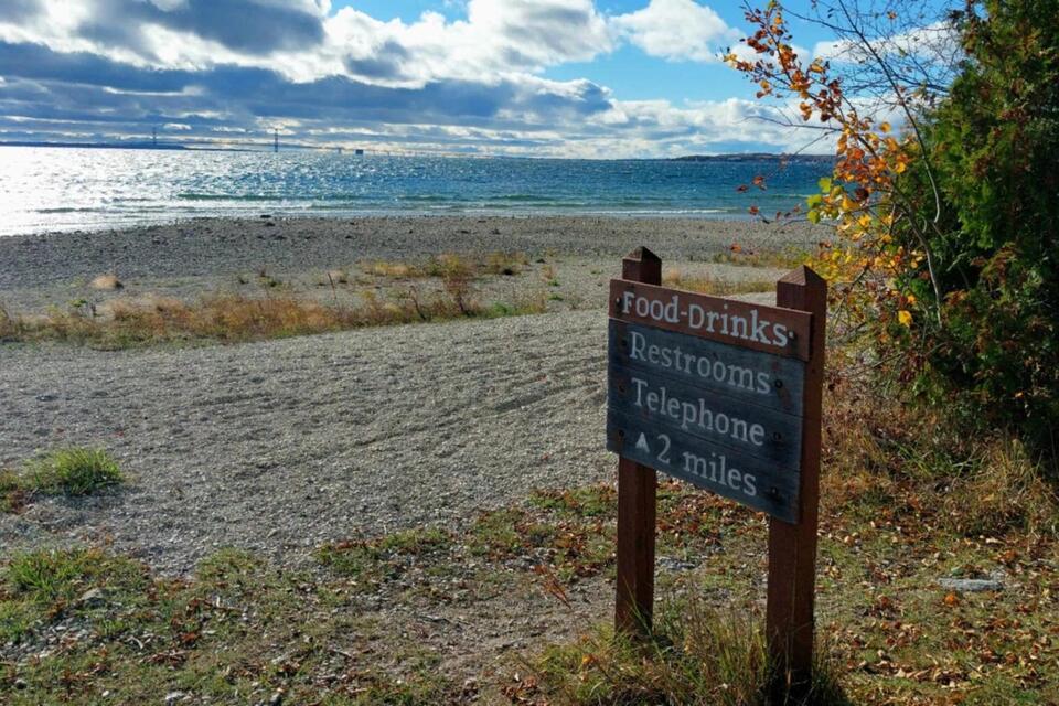 Mackinac Island’s secret payphone still works!