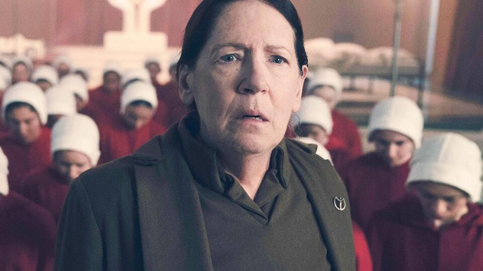 Handmaid's Tale Sequel Already Filming?! 🎬