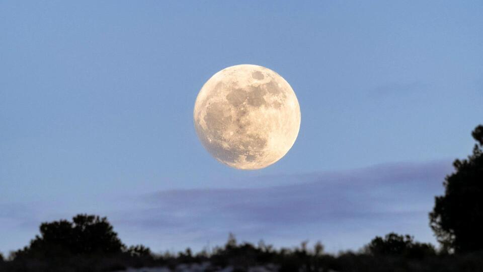 Blame the Sturgeon Moon for Your Sleepless Nights?