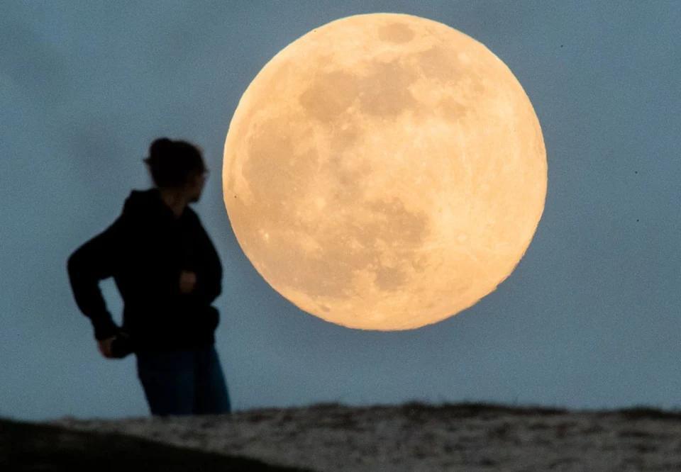 Blame the Sturgeon Moon for Your Sleepless Nights?