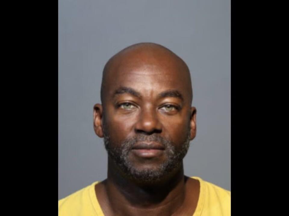 Florida man’s triple marriage shocks locals