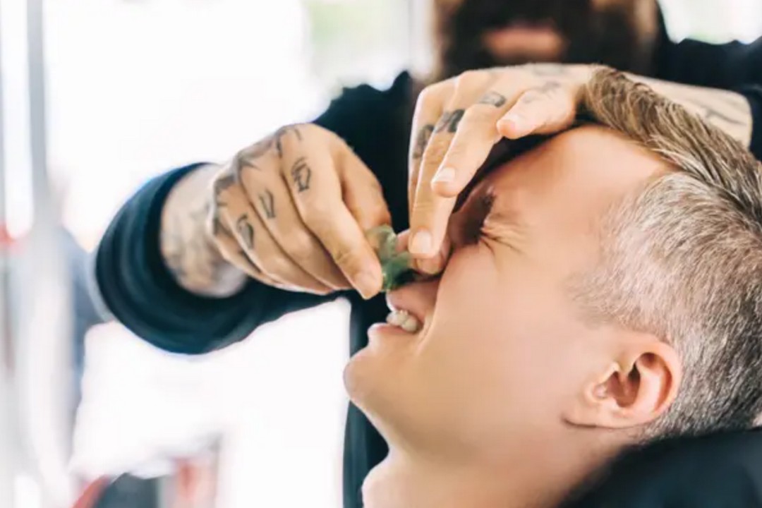 👃 You should never remove your nose hair this way and here's why