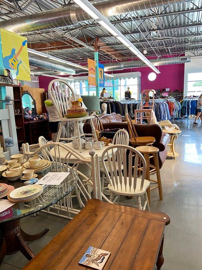 Orlando’s pink thrift shop outshines Costco