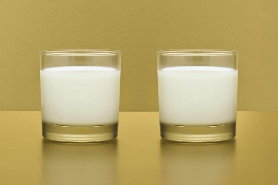 Milk Showdown: Whole vs 2%—What’s Healthier?