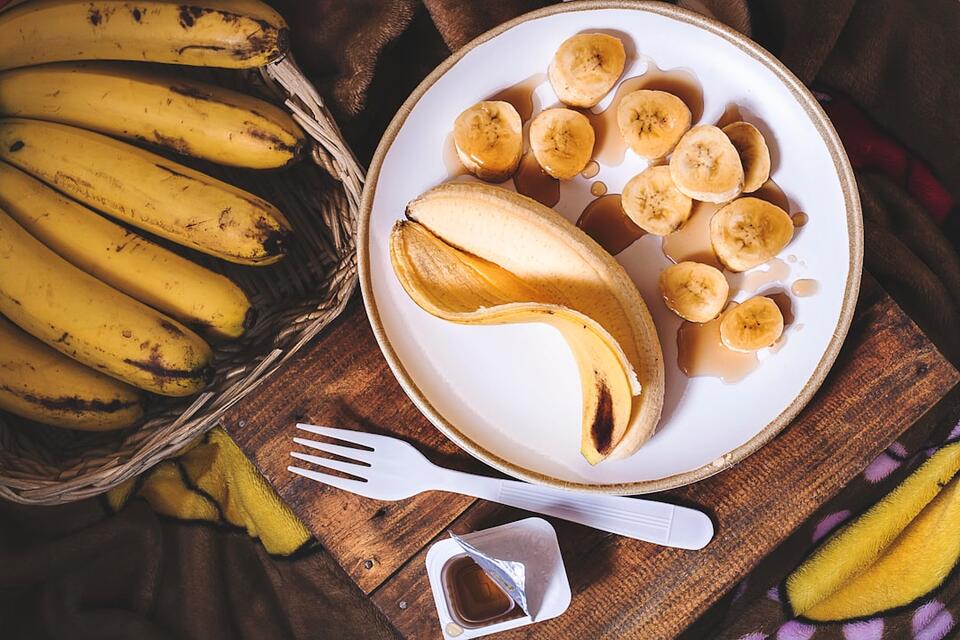 Fruit Hacks for All-Day Energy 🍌🍓