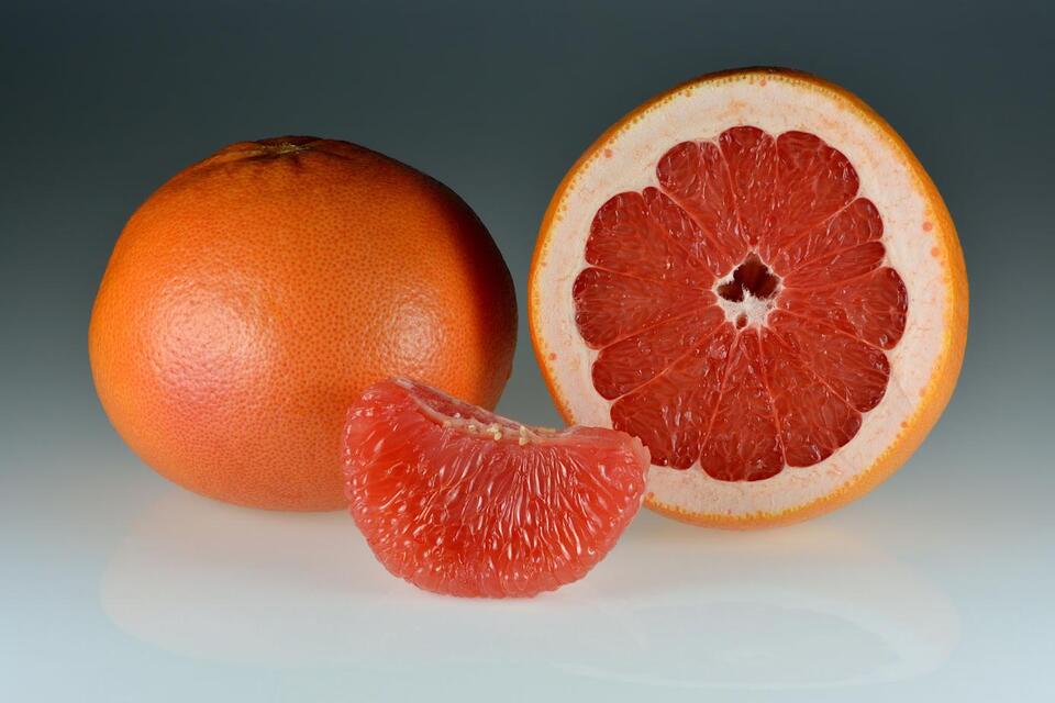 Fruit Hacks for All-Day Energy 🍌🍓