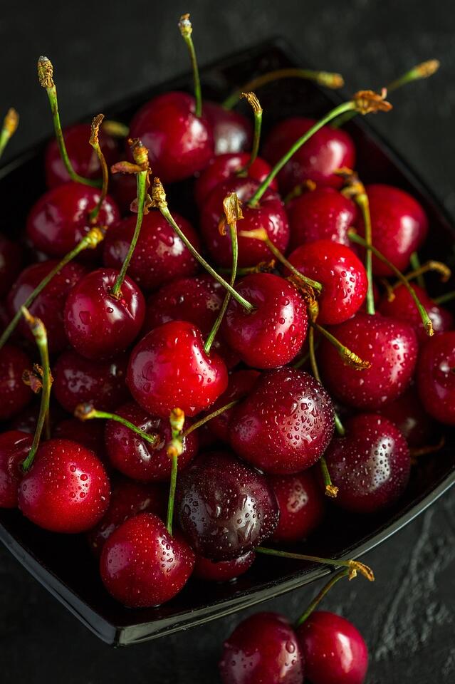 Fruit Hacks for All-Day Energy 🍌🍓