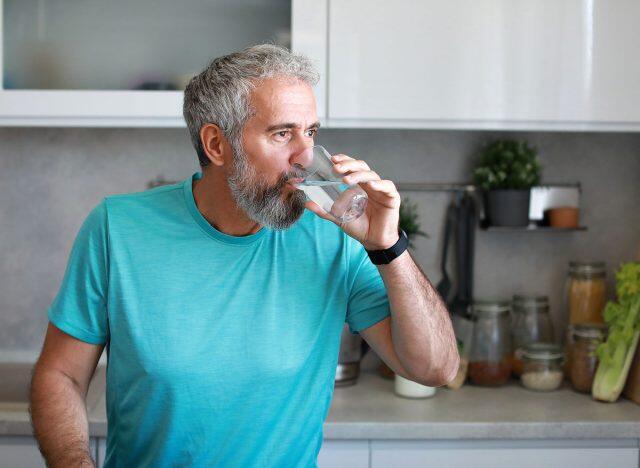 5 Morning Habits That Melt Fat After 50