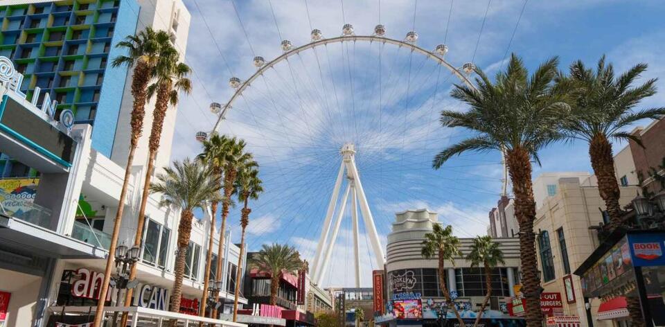 Locals cash in on Vegas-only perks