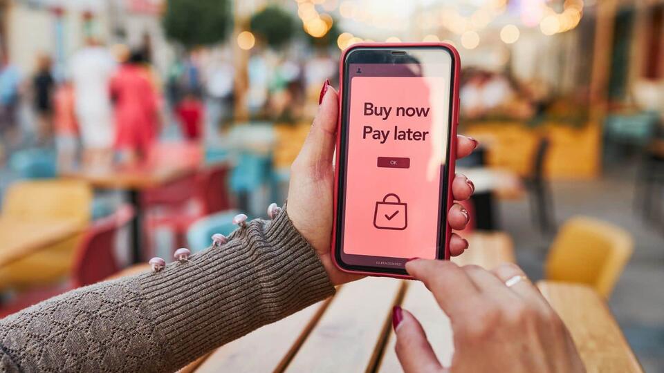 Is One-Click Buying Ruining Our Budgets?