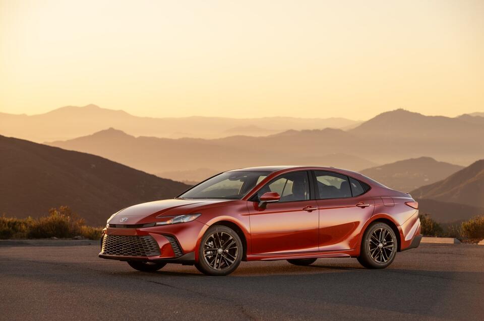 2025 Camry Lease Deal Is Wildly Good