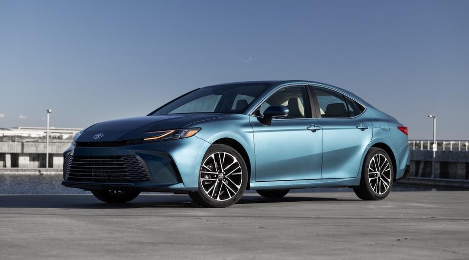 2025 Camry Lease Deal Is Wildly Good